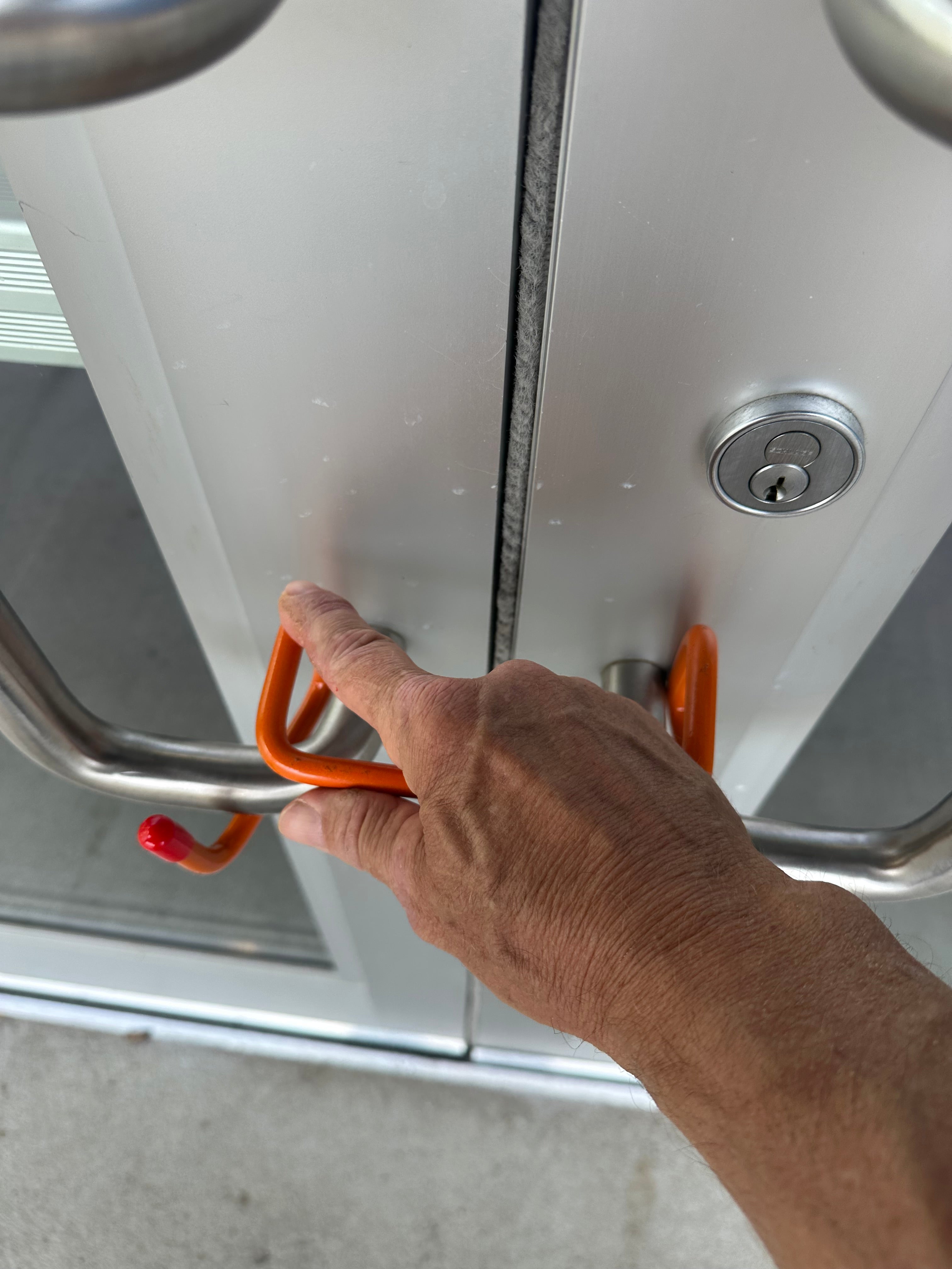 Quick Double-Door Loc-Down