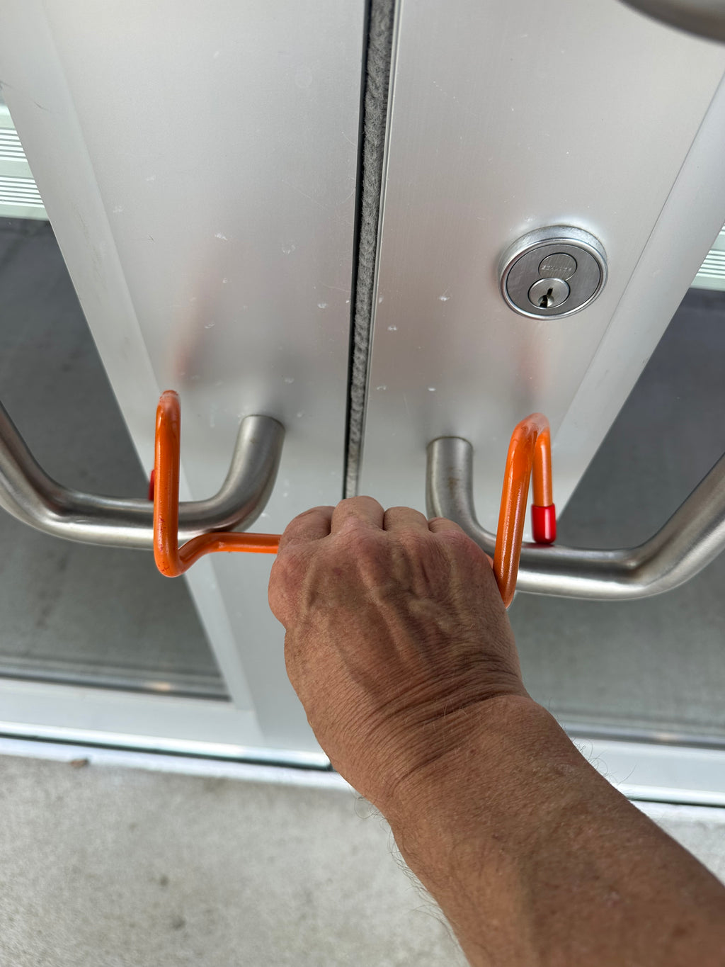 Quick Double-Door Loc-Down