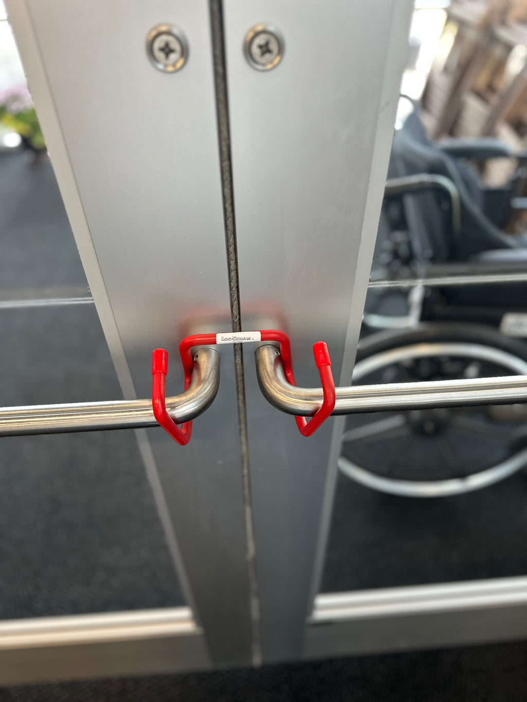 Quick Double-Door Loc-Down