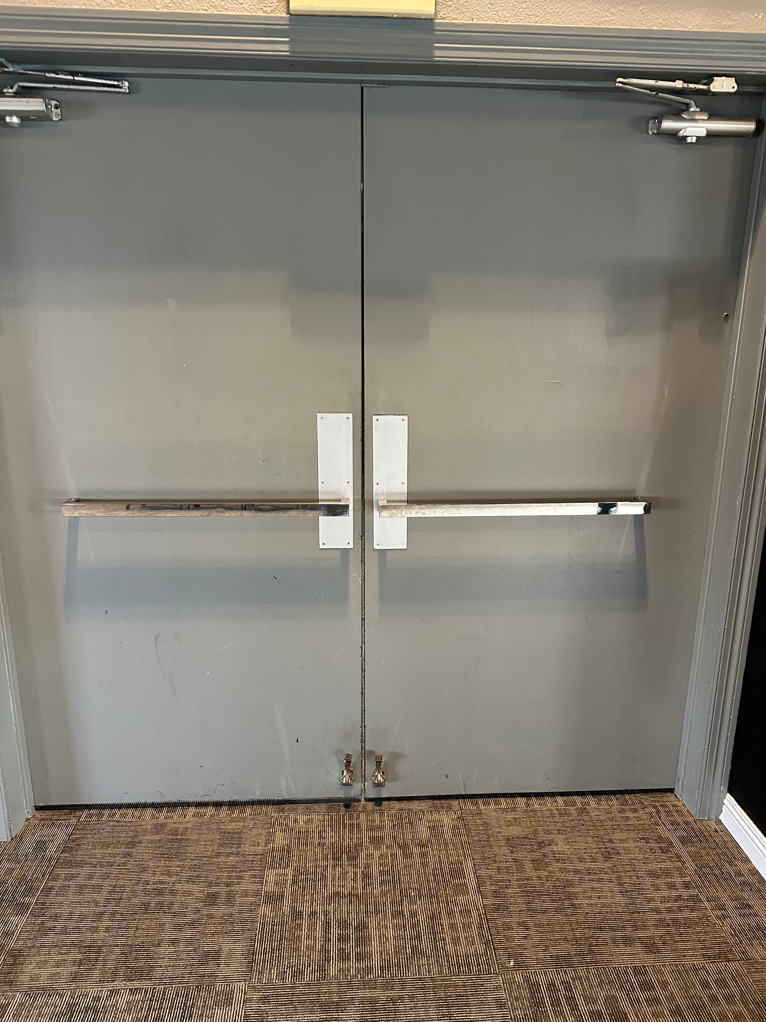 Quick Double-Door Loc-Down